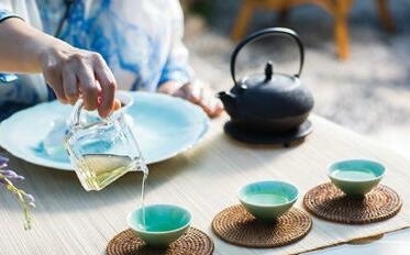 洗牙后的清新时光，喝茶最配！